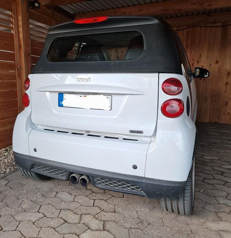 Weiß Gebraucht 2008 Smart ForTwo Cabrio Brabus Cabrio | 6.300 € (Fairer Preis) - Bild 1/4