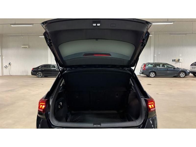 Grau Gebraucht 2024 Hyundai Bayon SUV | 20.399 € (Guter Preis) - Bild 1/4