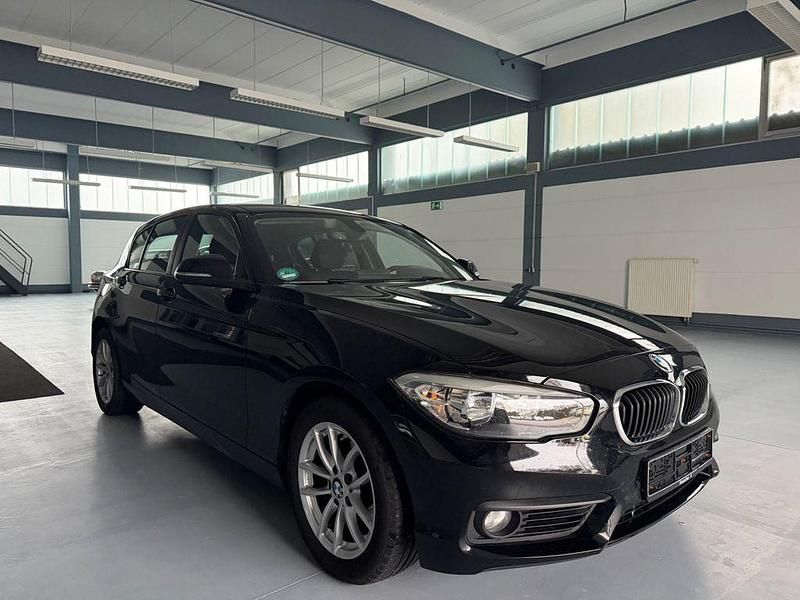 Gebraucht BMW 118 Advantage 136 PS (100 kW) 2018 Schwarz Kleinwagen