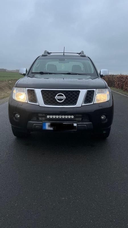 Gebraucht Nissan Navara 230 PS (169 kW) 2011 Pickup