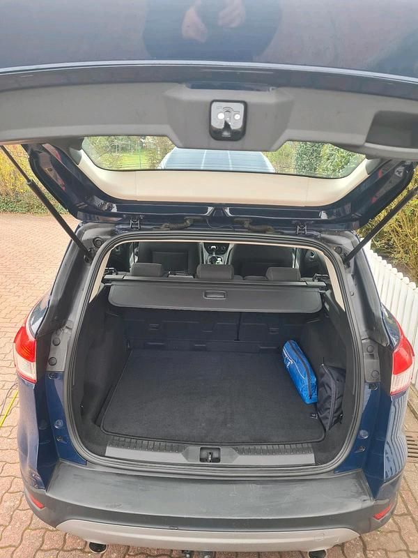 Gebraucht Ford Kuga 120 PS (88 kW) 2014 Blau SUV