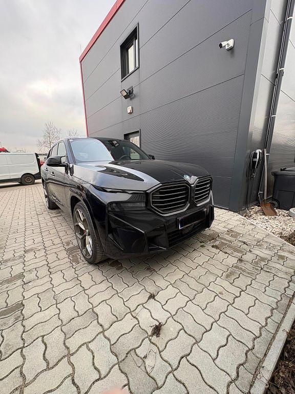 Gebraucht BMW XM Performance 476 PS (350 kW) 2025 Schwarz SUV