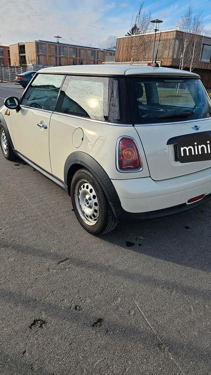 Gebraucht Mini Cooper 95 PS (69 kW) 2009 Weiß Kleinwagen