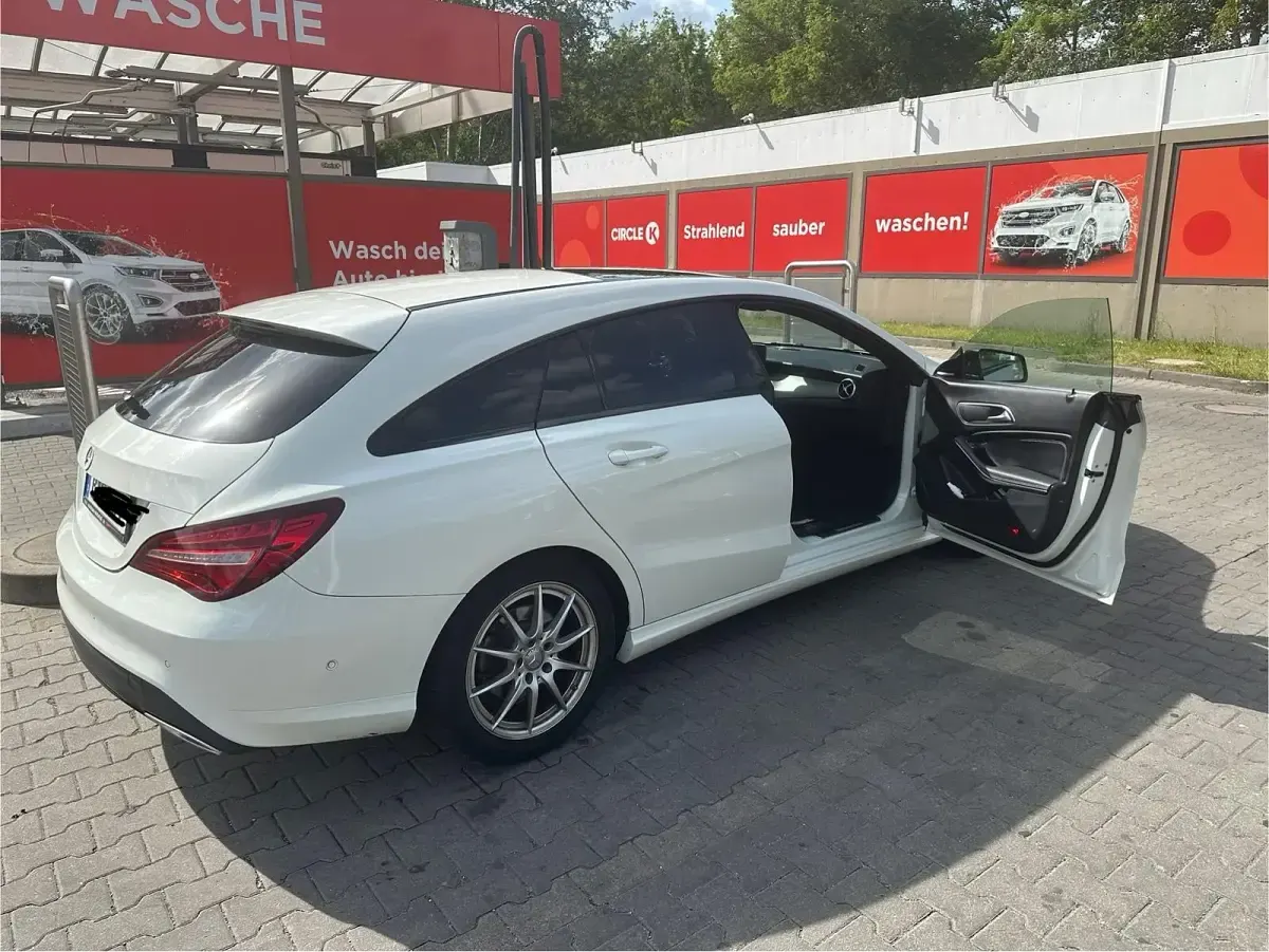 Gebraucht Mercedes CLA200 Shooting Brake 157 PS (115 kW) 2017 Weiß Kombi