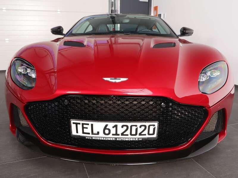 Hyper red met. Gebraucht 2018 Aston Martin DBS Coupé | 199.889 € - Bild 1/4