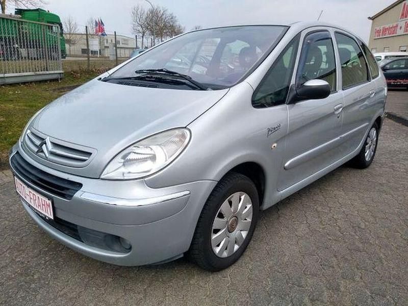 Grau Gebraucht 2005 Citroën Xsara Limousine | 5.990 € - Bild 1/4