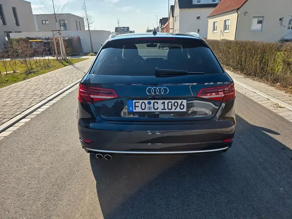 Gebraucht Audi A3 S-Line 150 PS (110 kW) 2016 Blau Limousine