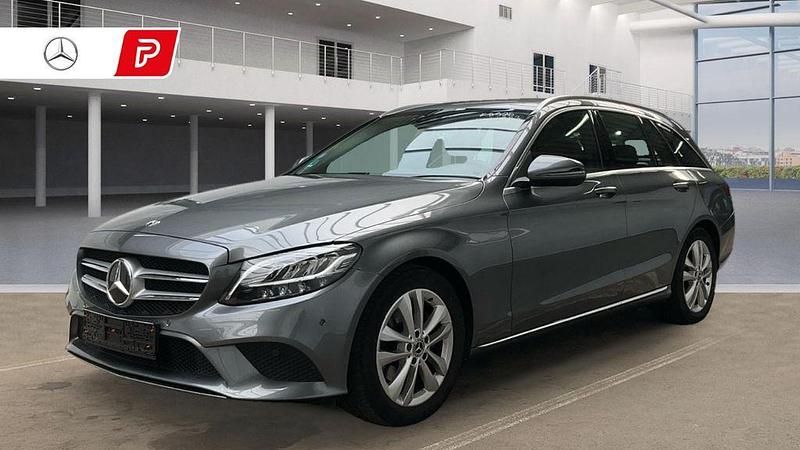 Grau Gebraucht 2019 Mercedes C200 Avantgarde Kombi | 25.999 € (Fairer Preis) - Bild 1/4