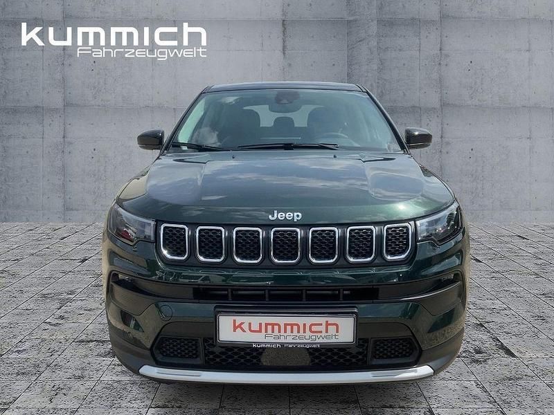 Uusi Jeep Compass Altitude 129 HP (94 kW) 2025 Musta Katumaasturi