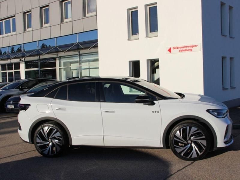 Gebraucht VW ID.5 GTX 219 kW (299 PS) 2023 Gletscherweiß metallic schwarz (metallic) SUV