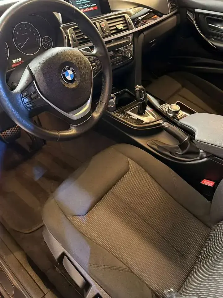 Gebraucht BMW 318 Advantage 136 PS (100 kW) 2018 Kombi