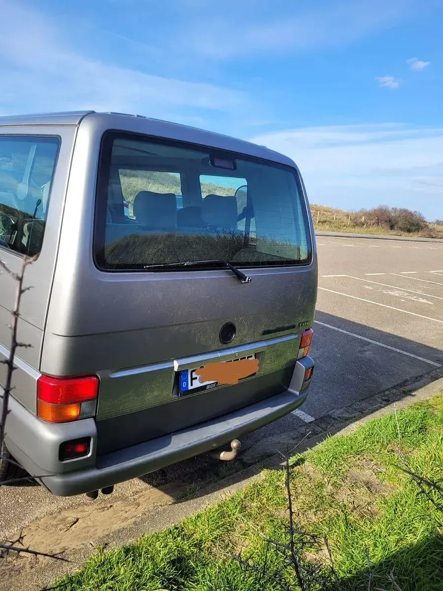 Gebraucht VW T4 101 PS (74 kW) 1998 Grau Van