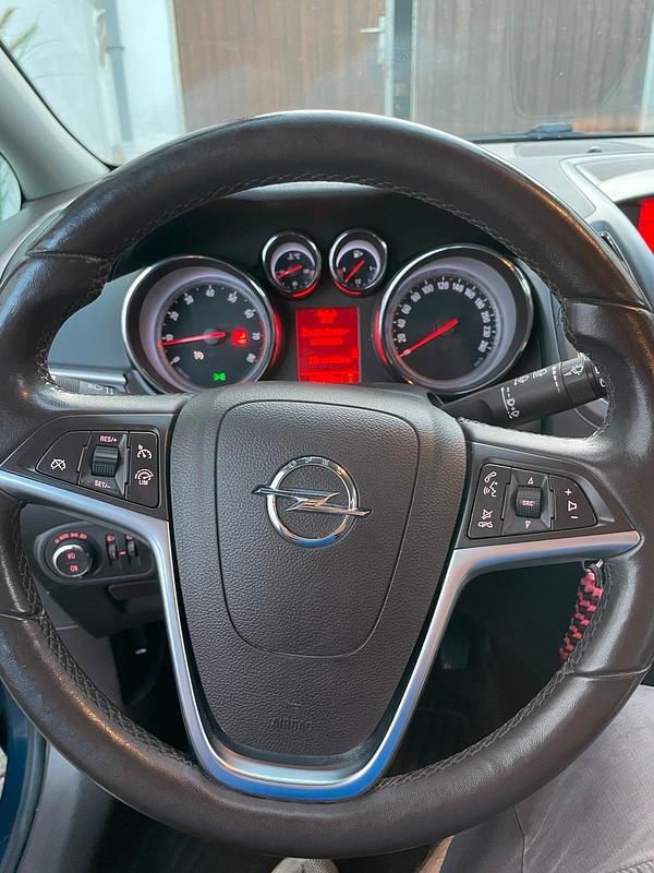 Gebraucht Opel Zafira Tourer 143 PS (105 kW) 2011 Blau Van / Kleinbus
