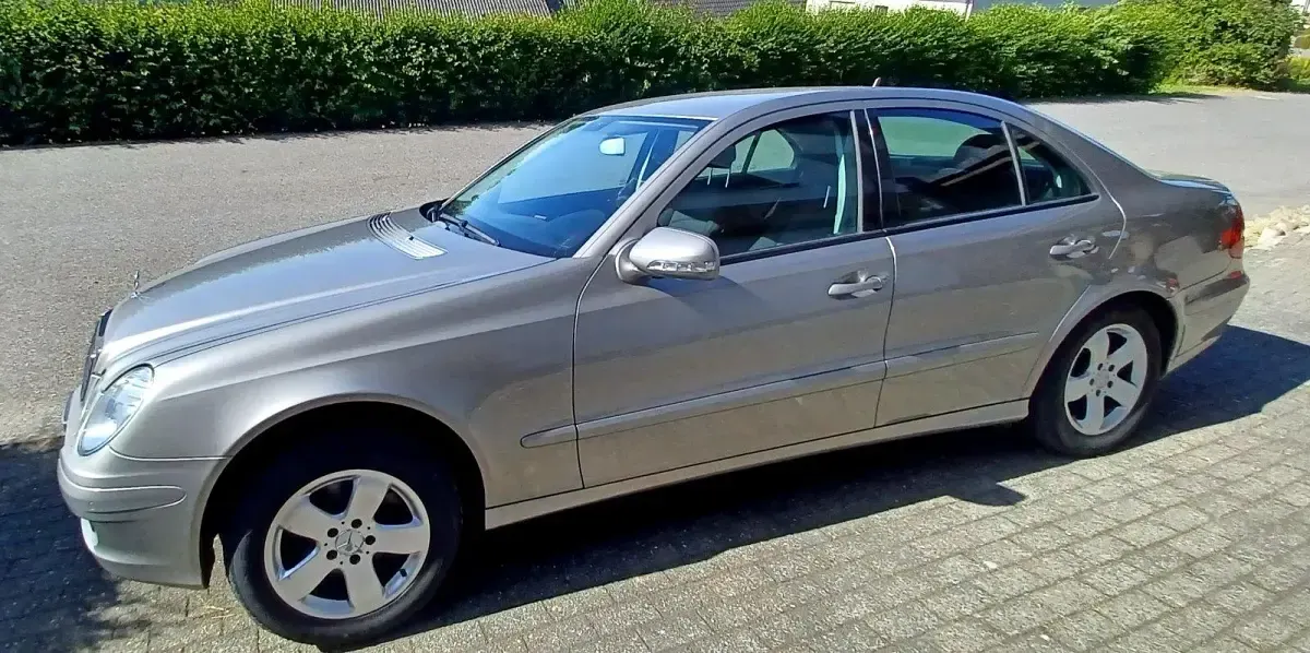 Gebraucht Mercedes 200 183 PS (134 kW) 2006 Silber Limousine