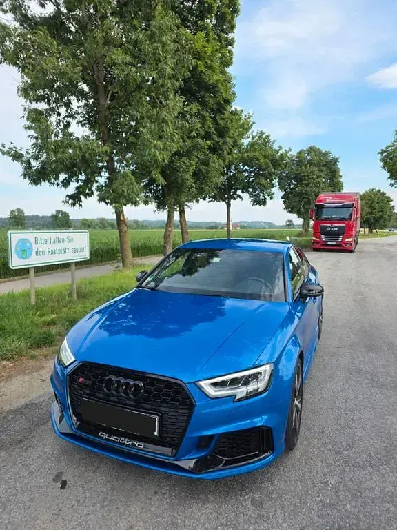 Gebraucht Audi RS3 Sport 400 PS (294 kW) 2019 Blau Limousine