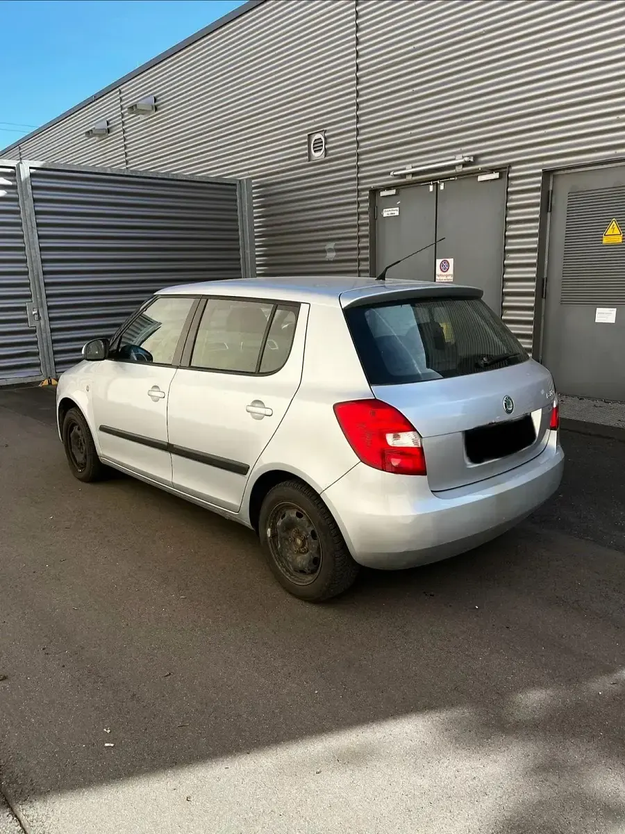 Gebraucht Skoda Fabia 63 PS (46 kW) 2008 Silber Kleinwagen