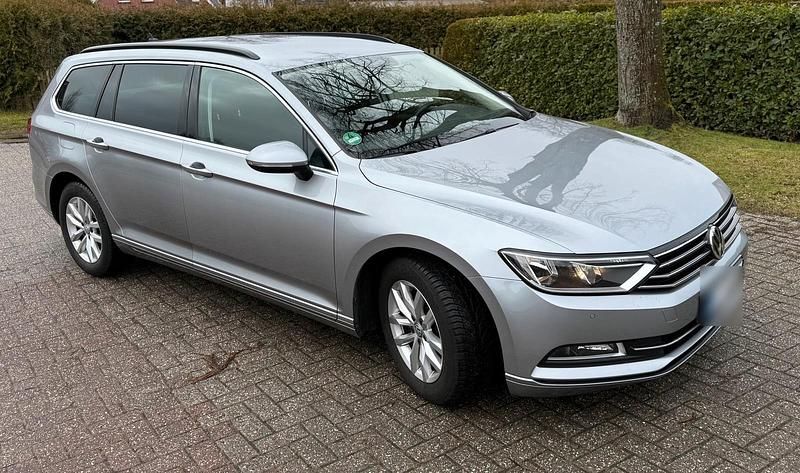 Gebraucht VW Passat 150 PS (110 kW) 2018 Silber Kombi