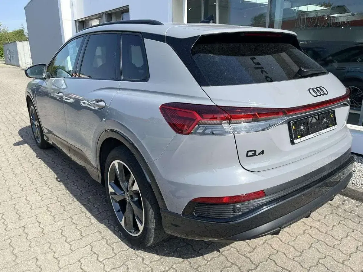 Gebraucht Audi Q4 e-tron S-Line 210 kW (286 PS) 2024 Grau SUV