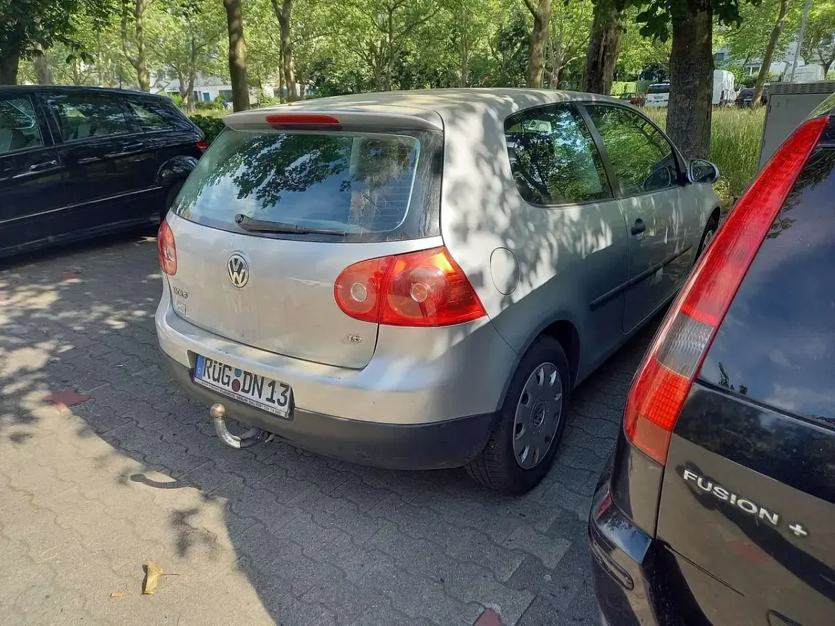 Gebraucht VW Golf IV Trendline 101 PS (74 kW) 2000 Silber Limousine