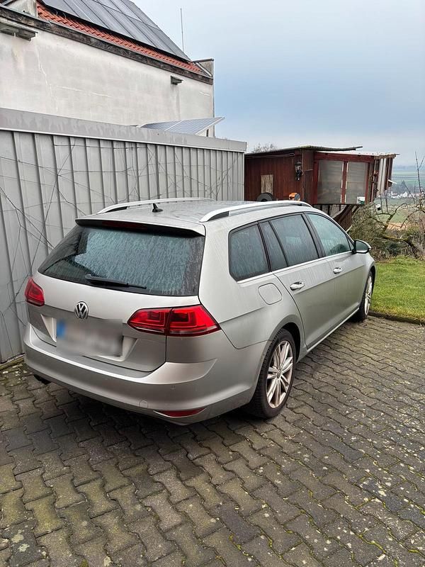 Gebraucht VW Golf VII Highline 140 PS (102 kW) 2014 Silber Kombi