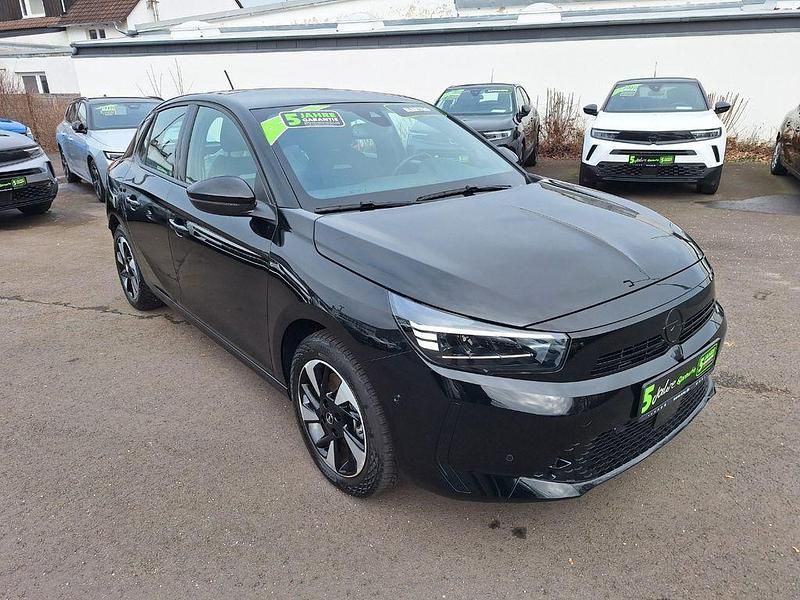 Gebraucht Opel Corsa-e 100 kW (136 PS) 2023 Karbon schwarz Kleinwagen