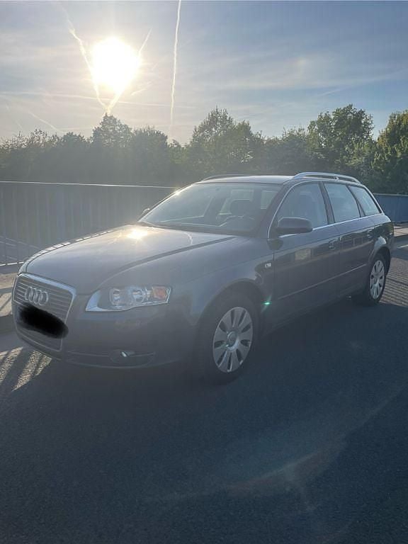 Gebraucht Audi A4 131 PS (96 kW) 2005 Grau Kombi