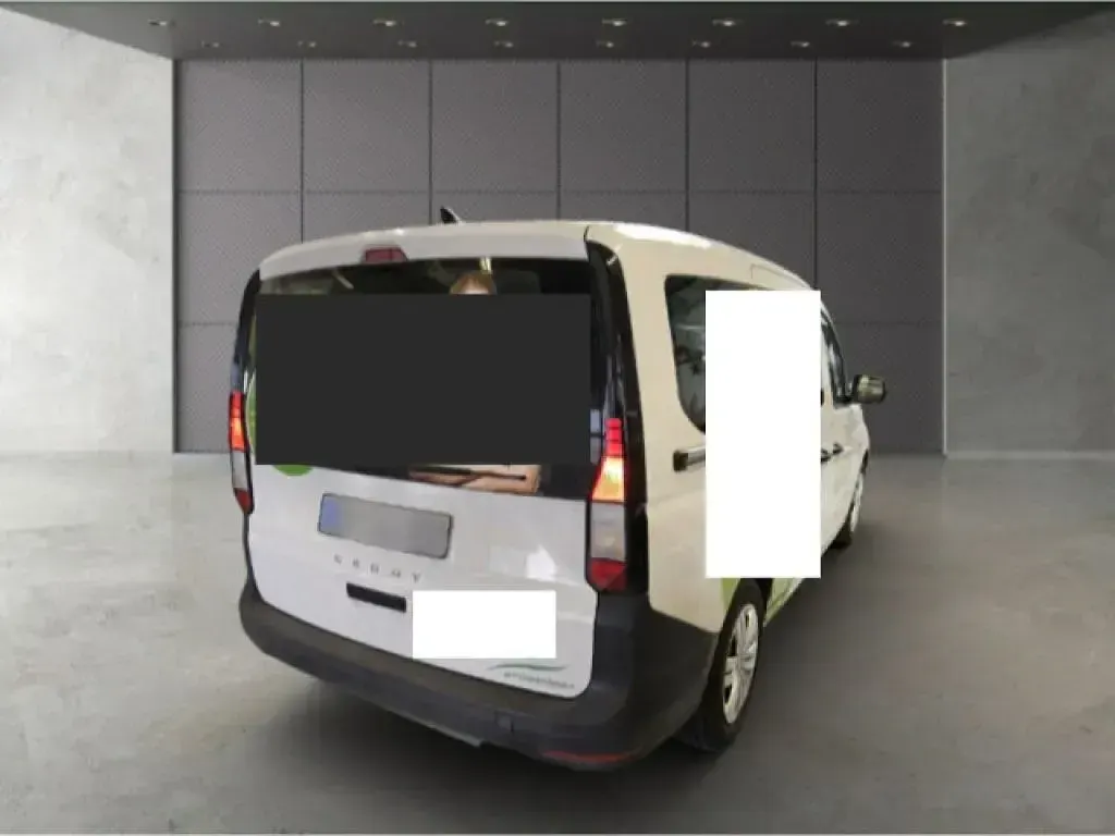 Gebraucht VW Caddy Maxi 102 PS (75 kW) 2023 Candyweiß Van / Kleinbus