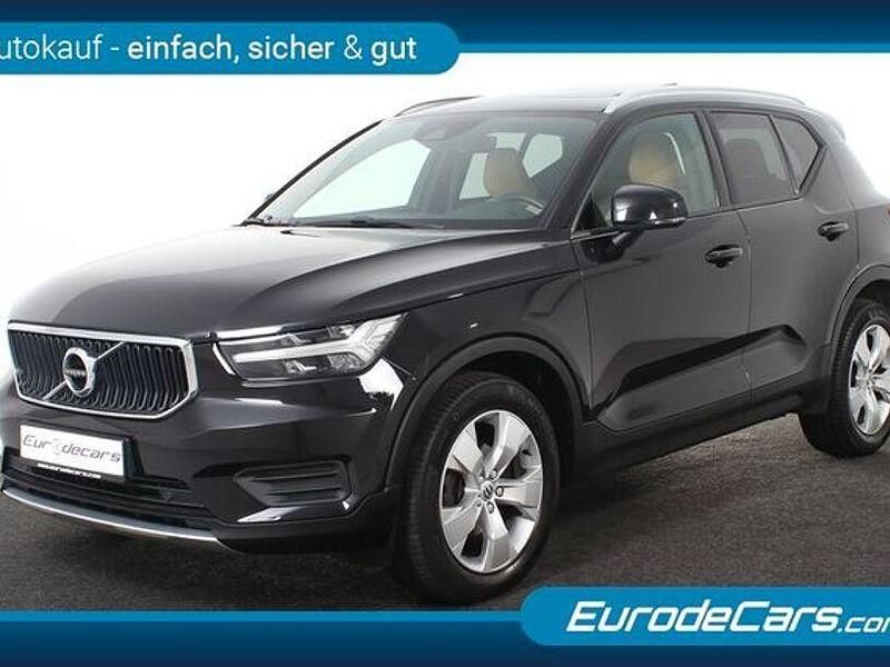 Second-hand Volvo XC40 Momentum 150 CP (110 kW) 2019 Negru SUV