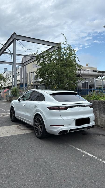Weiß Gebraucht 2019 Porsche Cayenne Turbo SUV | 59.500 € (Fairer Preis) - Bild 1/4