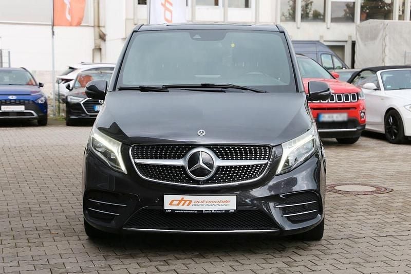 Gebraucht Mercedes V300 AMG 237 PS (174 kW) 2019 Grau Van / Kleinbus