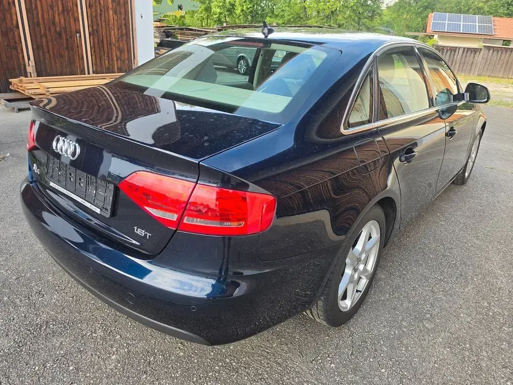 Gebraucht Audi A4 Attraction 160 PS (117 kW) 2007 Blau Limousine