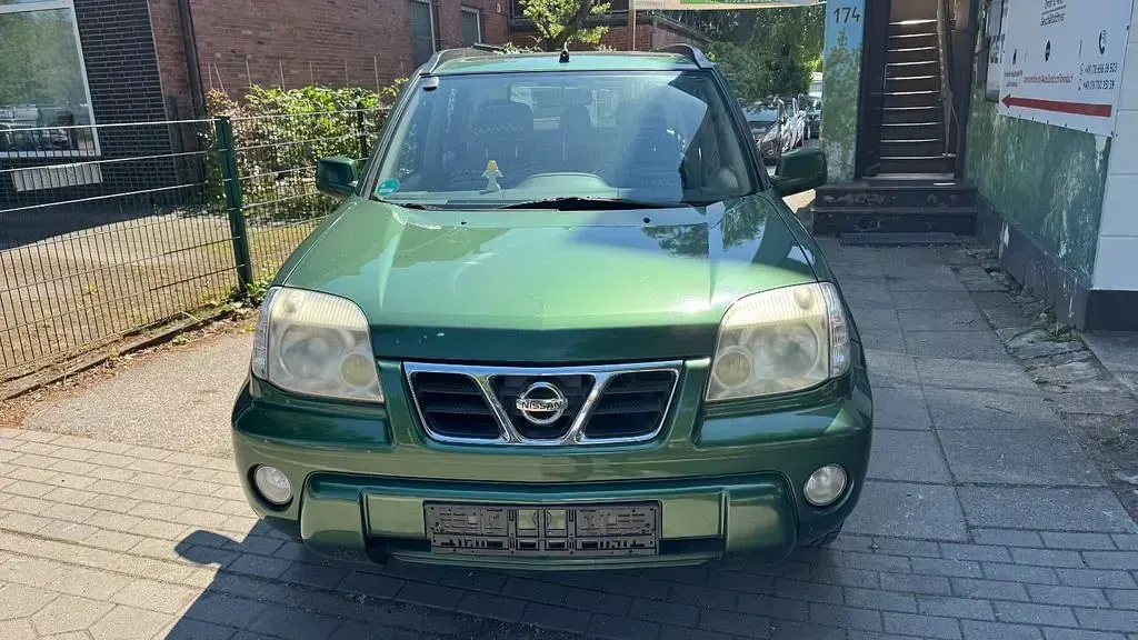 Gebraucht Nissan X-Trail 114 PS (83 kW) 2001 Grün SUV