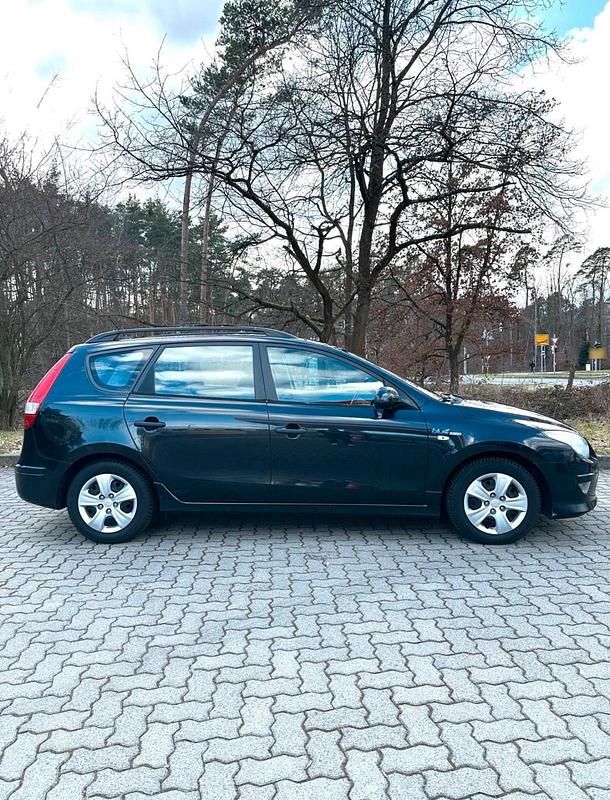 Gebraucht Hyundai i30 116 PS (85 kW) 2010 Kombi