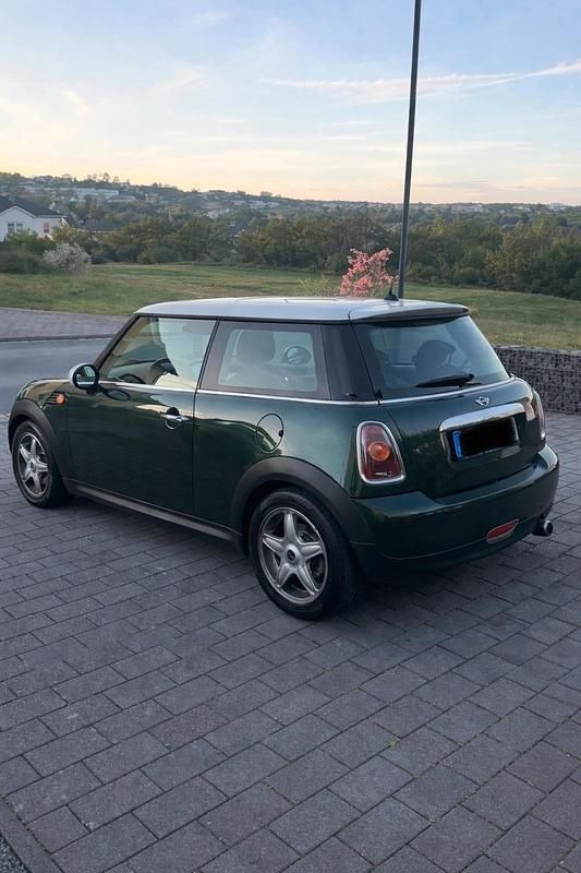 Usata Mini Cooper 120 CV (88 kW) 2007 Verde Utilitaria