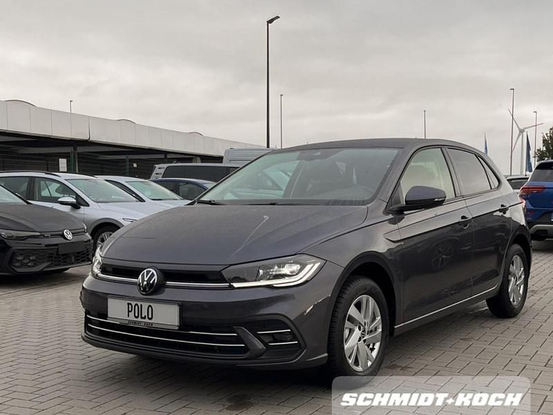 Second-hand VW Polo Style 95 CP (69 kW) 2025 Gri Berlinǎ