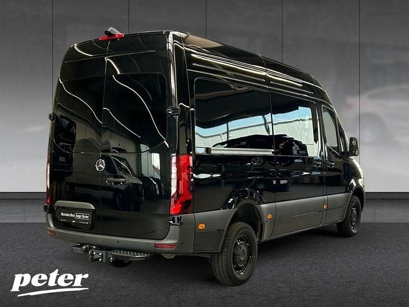 Neu Mercedes Sprinter 190 PS (139 kW) 2025 Schwarz Van