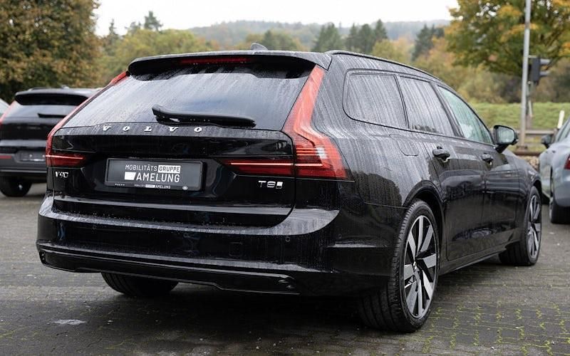 Gebraucht Volvo V90 Plus 455 PS (334 kW) 2025 Schwarz Kombi