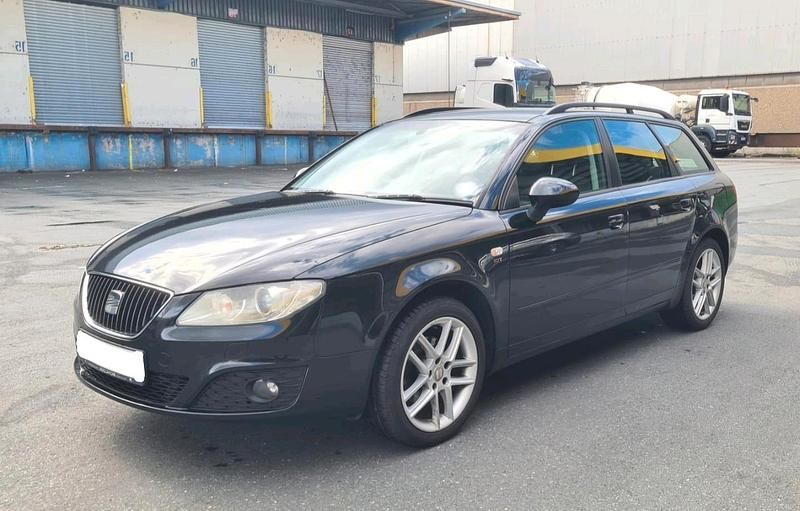 Schwarz Gebraucht 2011 Seat Exeo Kombi | 5.645 € (Fairer Preis) - Bild 1/4