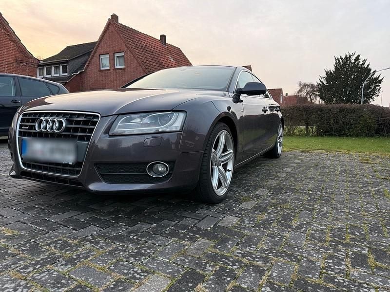 Andere farben Gebraucht 2011 Audi A5 S-Line Limousine | 12.500 € (Teuer) - Bild 1/4