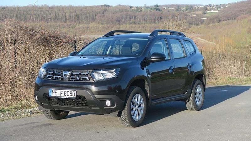 Gebraucht Dacia Duster 101 PS (74 kW) 2021 Schwarz SUV