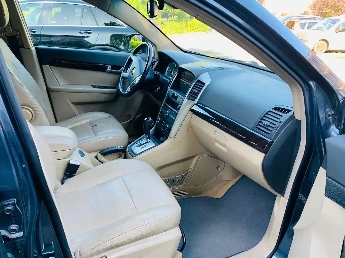 Gebraucht Chevrolet Captiva LT 150 PS (110 kW) 2007 Grau SUV