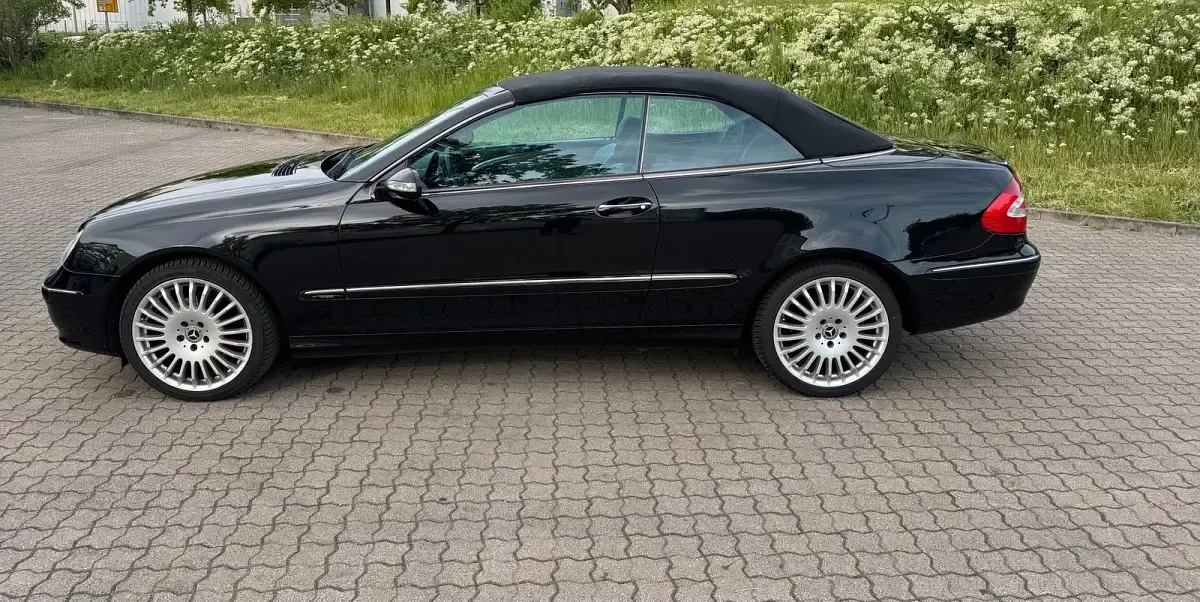 Gebraucht Mercedes CLK200 Avantgarde 163 PS (119 kW) 2005 Schwarz Cabrio