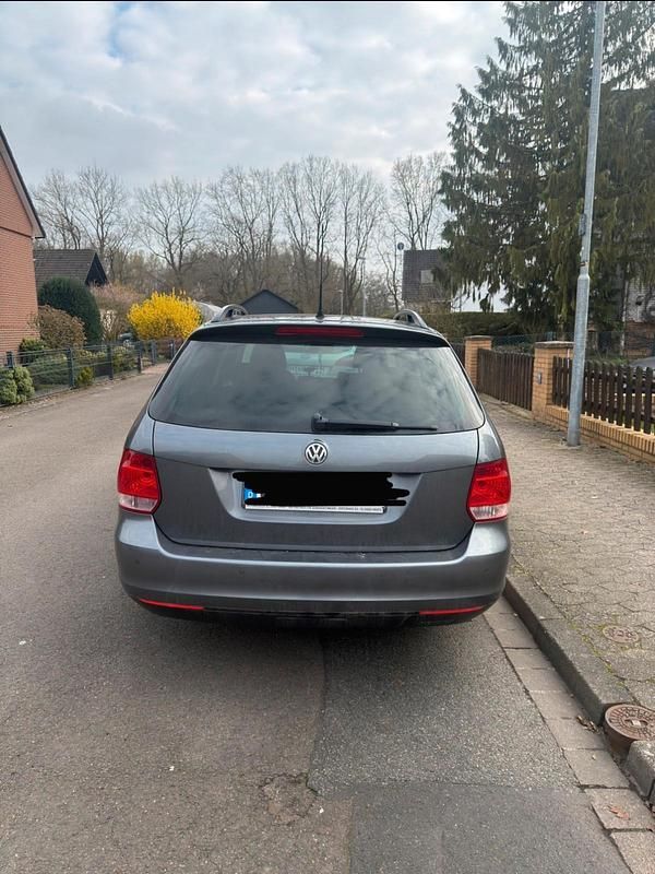 Gebraucht VW Golf V 122 PS (89 kW) 2009 Grau Kombi