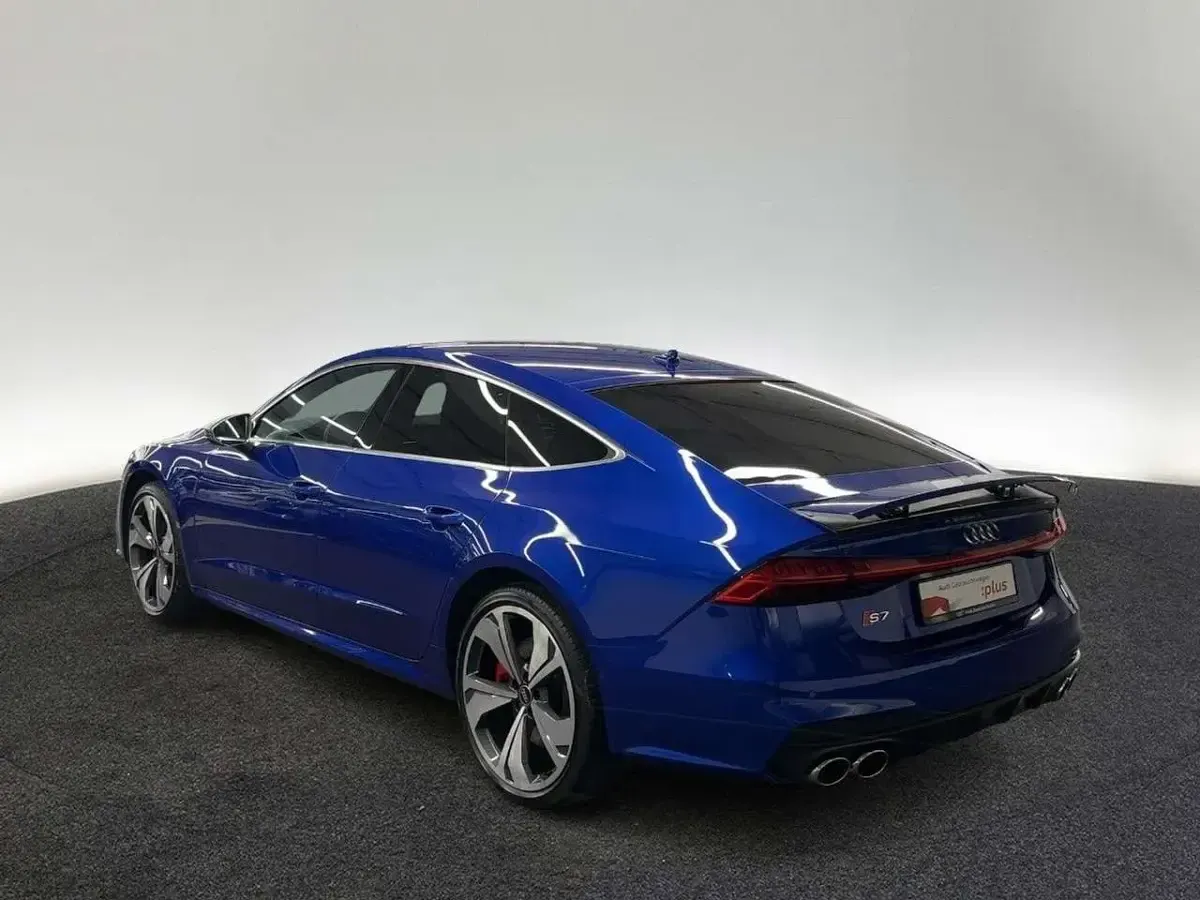 Gebraucht Audi S7 344 PS (253 kW) 2022 Ultrablau metallic Kleinwagen