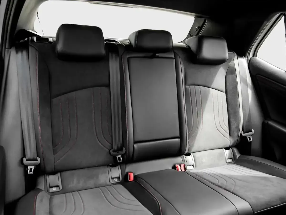 Gebraucht VW ID.3 GTX 210 kW (286 PS) 2025 Weiss Kleinwagen