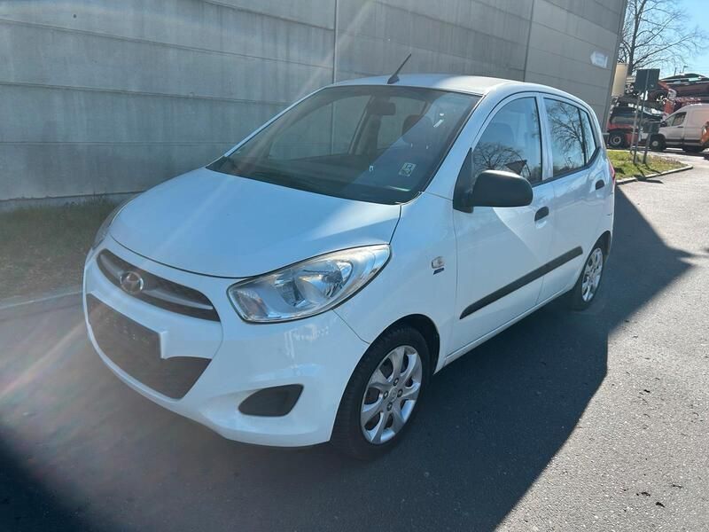 Weiß Gebraucht 2011 Hyundai i10 Kleinwagen | 1.700 € (Fairer Preis) - Bild 1/4