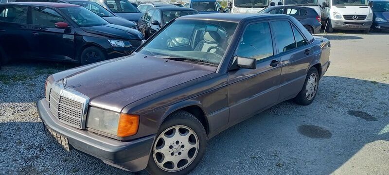 Gebraucht Mercedes 190 75 PS (55 kW) 1992 Grau Limousine