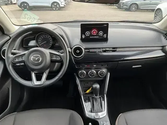 Gebraucht Mazda 2 Exclusive-Line 90 PS (66 kW) 2023 Arctic white Kleinwagen