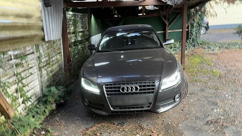 Schwarz Gebraucht 2011 Audi A5 Coupé | 8.200 € (Guter Preis) - Bild 1/4