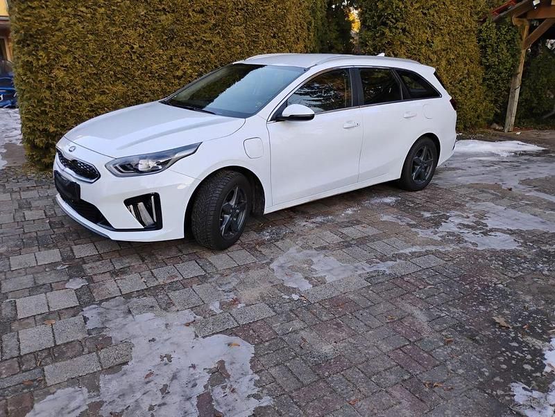 Gebraucht Kia Ceed Sportswagon 141 PS (103 kW) 2021 Weiß Kombi
